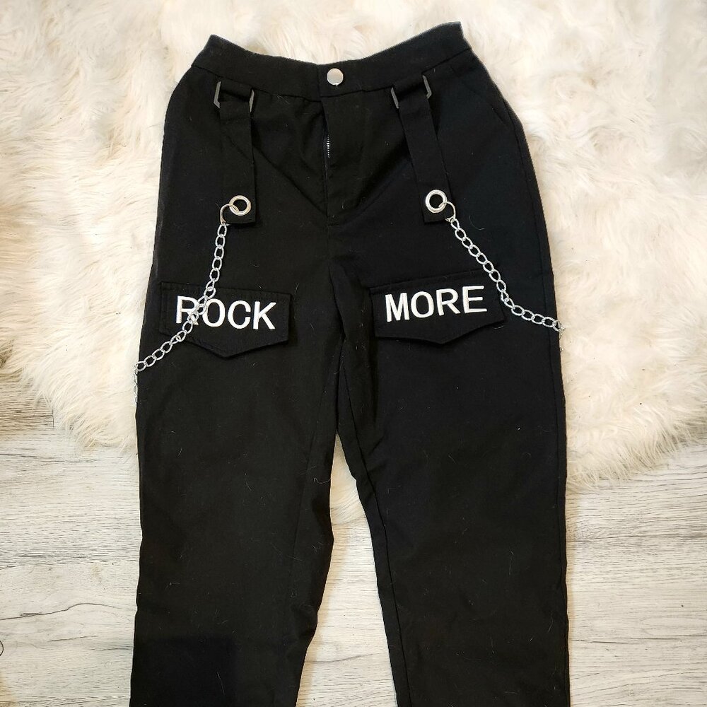 Lightweight Joggers with Chains